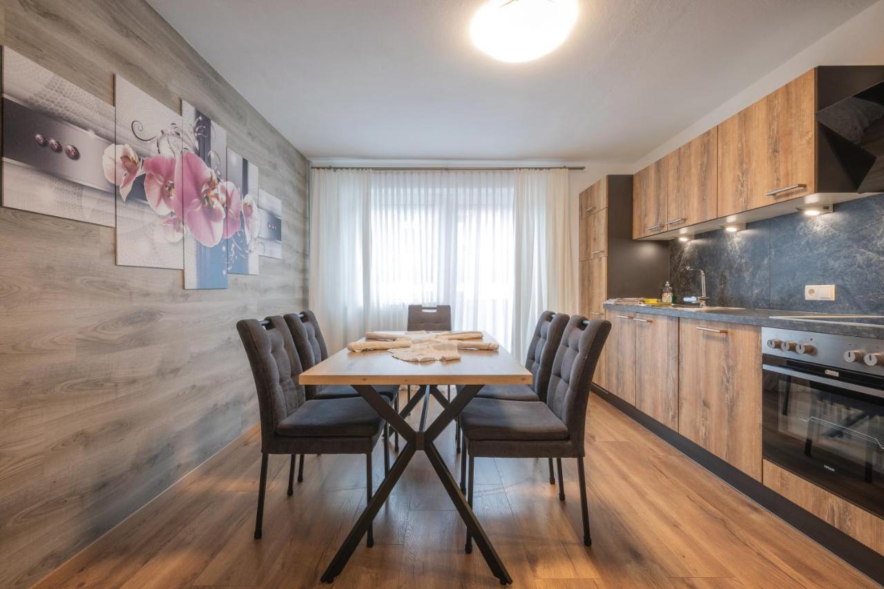 Pension Steinadler Neustift im Stubaital Buitenkant foto