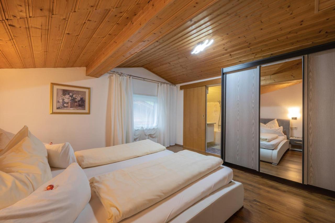 Pension Steinadler Neustift im Stubaital Buitenkant foto